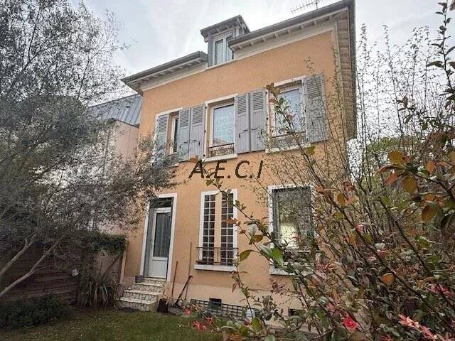 Maison à ASNIERES-SUR-SEINE