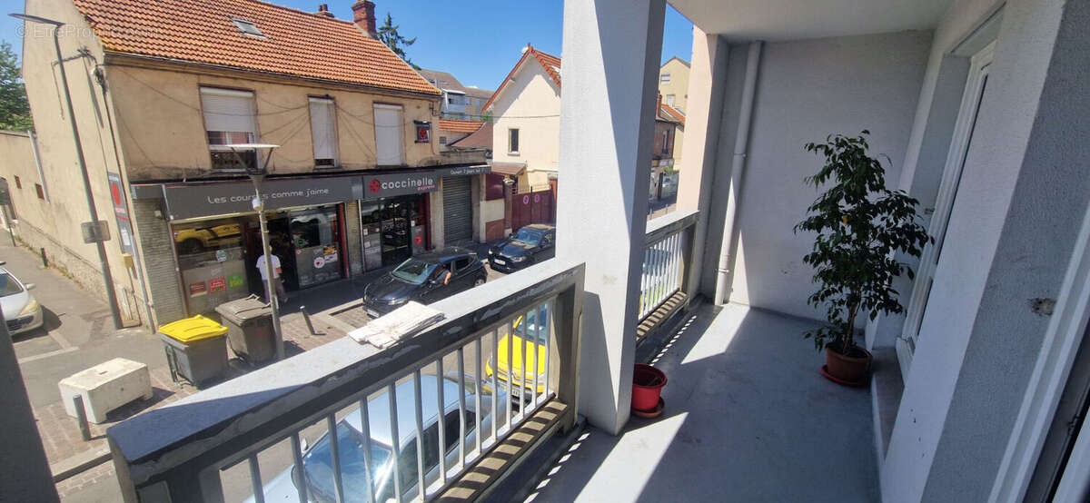 Appartement à AULNAY-SOUS-BOIS