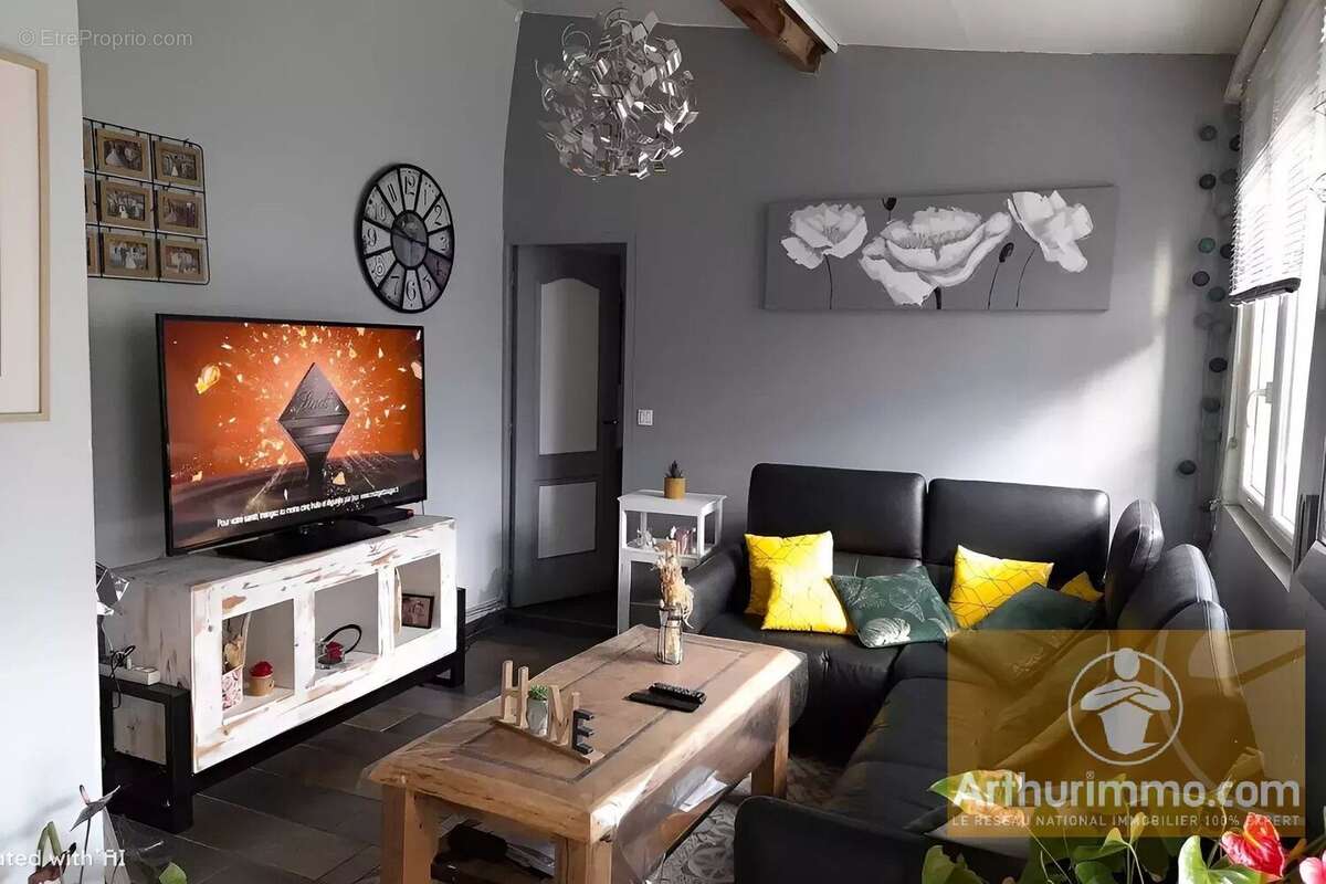 Maison à SEVERAC-LE-CHATEAU