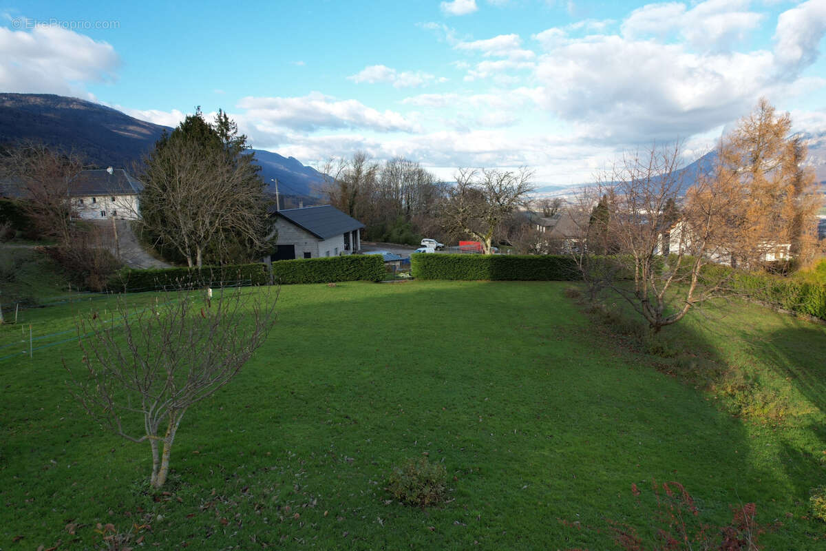 Terrain à CHAMBERY