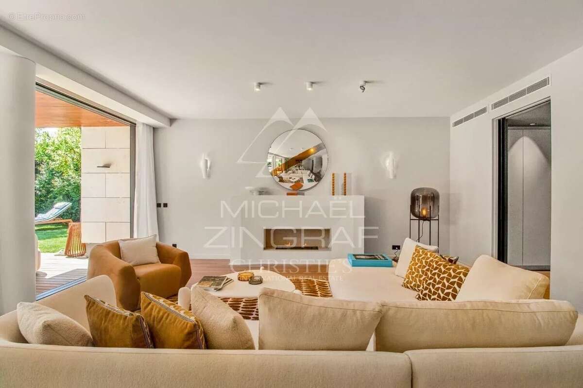 Villa à l'élégance contemporaine au cœur de Saint-Jean-Cap-Ferrat - photo 6