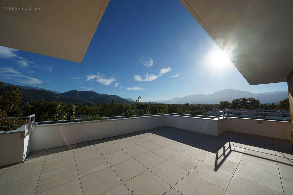 Appartement à MEYLAN