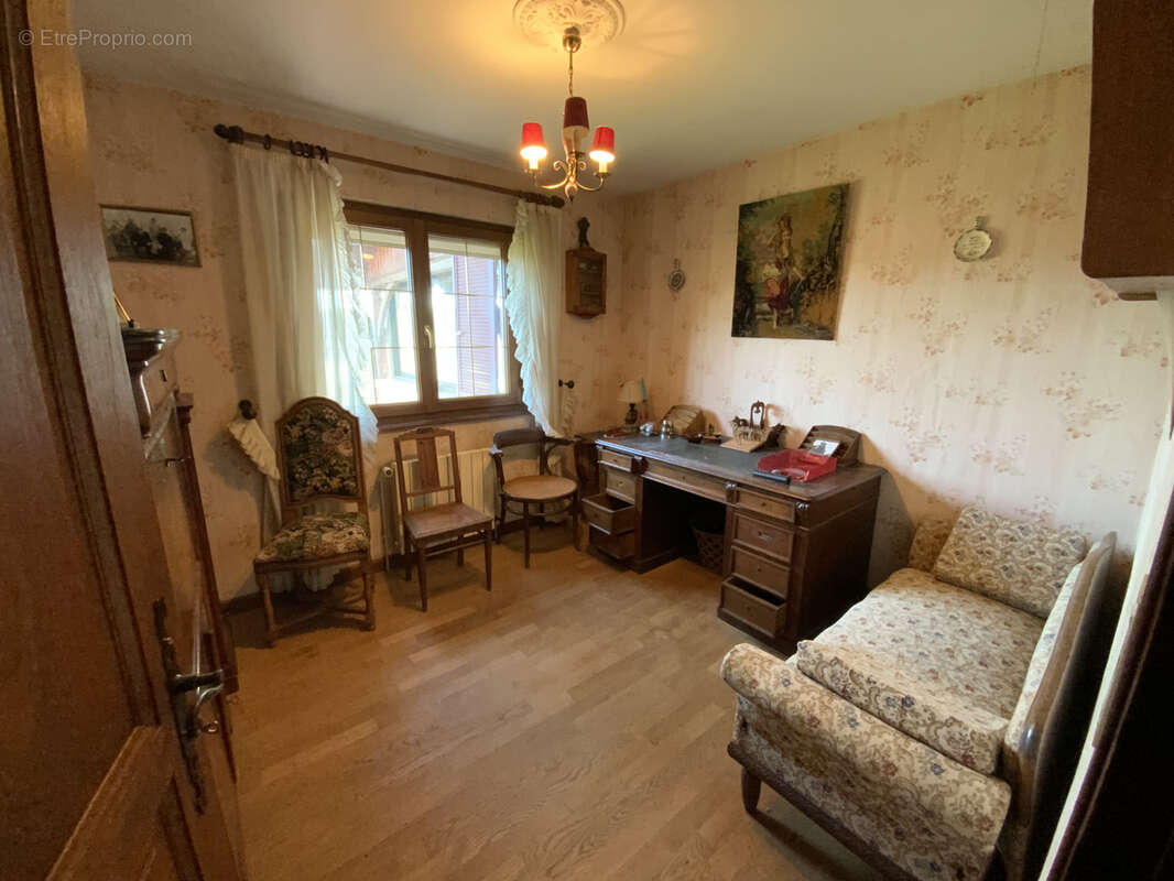 Maison à GRANGES-LE-BOURG