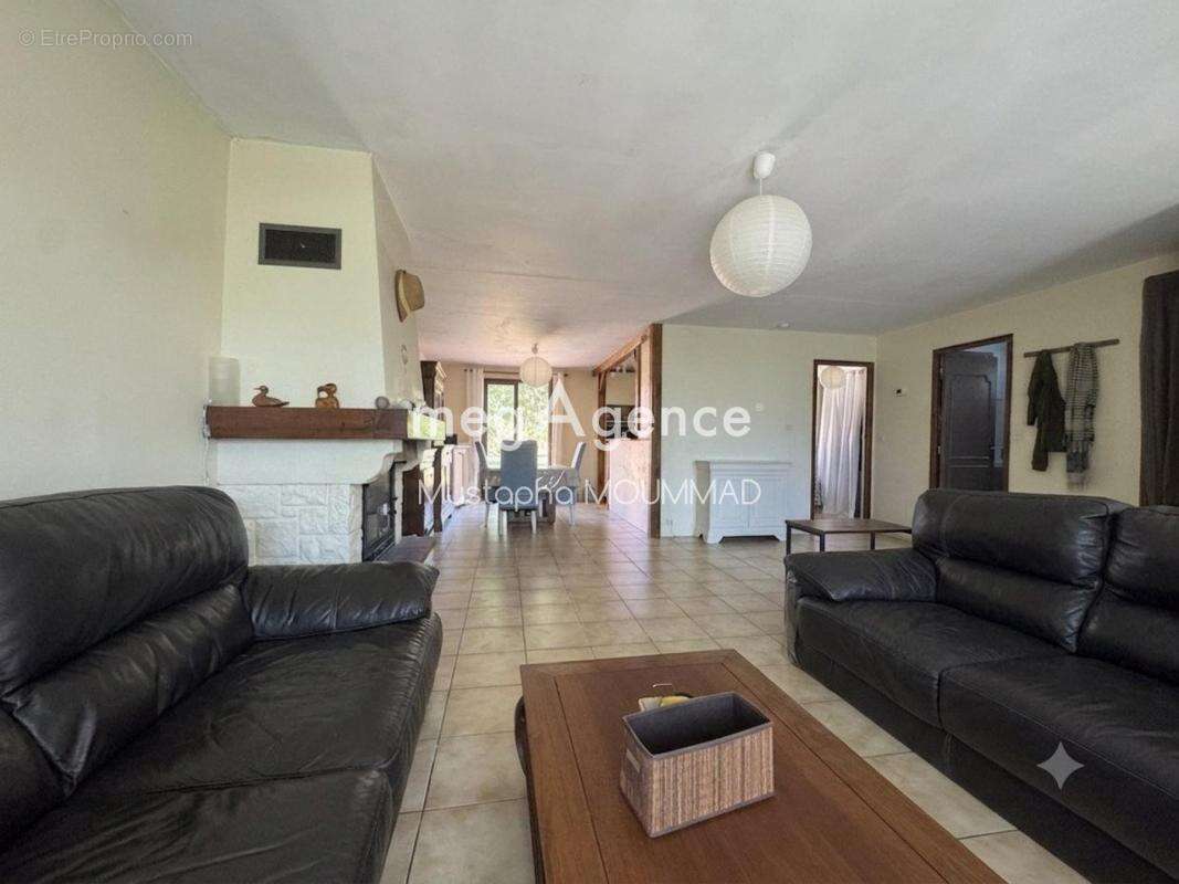 Maison familiale de 103 m2 à Rosny-sur-seine, grand jardin 937 m2 - photo 3