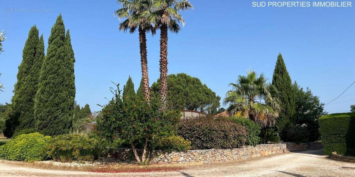 Maison à SAINT-ESTEVE