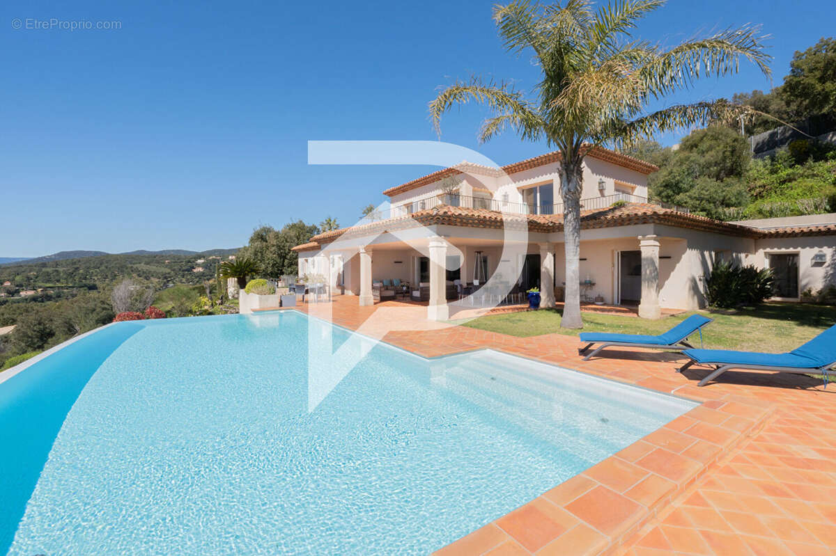 Maison à GRIMAUD