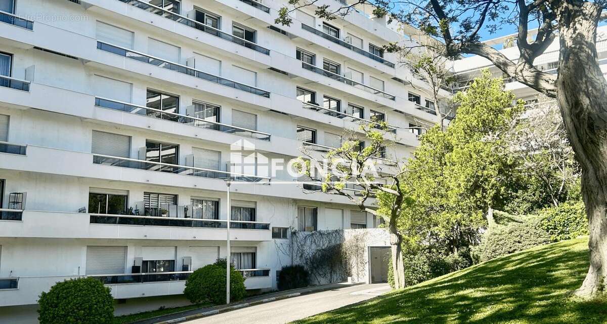 Appartement à MARSEILLE-8E