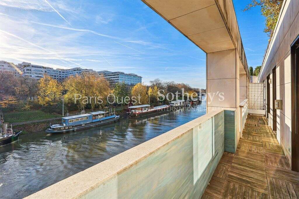Maison à NEUILLY-SUR-SEINE