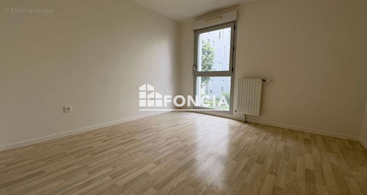 Appartement à MANTES-LA-VILLE