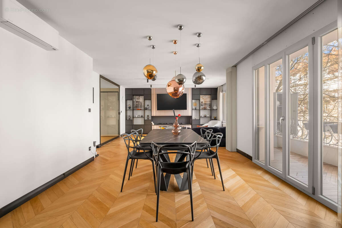 Appartement à LYON-6E