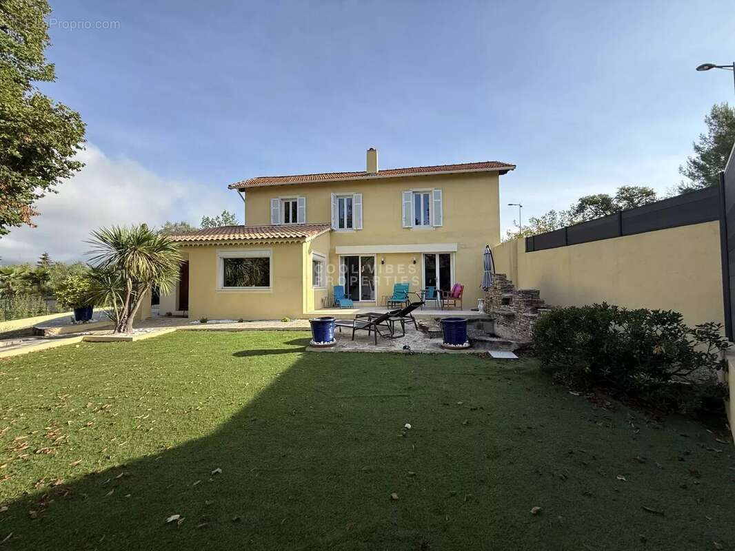 Maison à MOUANS-SARTOUX