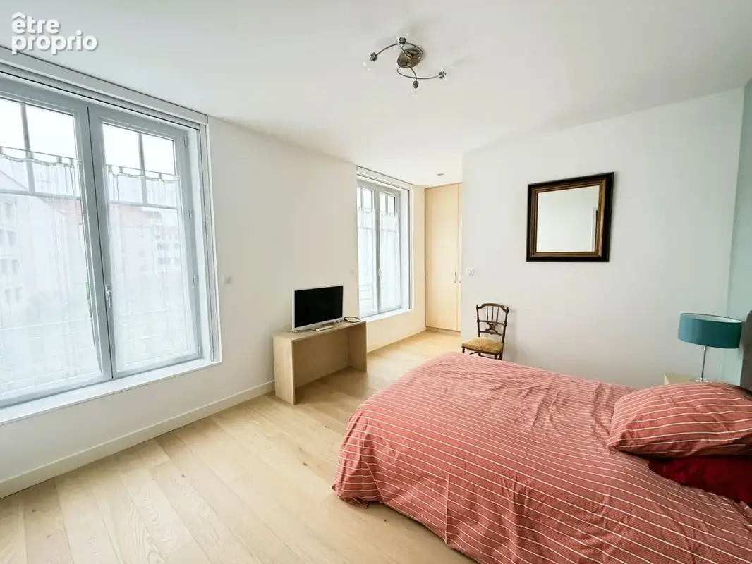 Vichy plan d'eau-elegant duplex 114 m2 entierement renove - photo 5