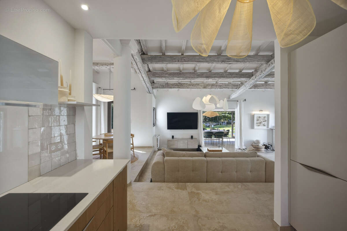 Maison à LA COLLE-SUR-LOUP