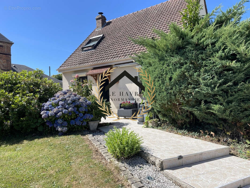 Maison 122 m² à Angerville-L'orcher  - photo 2