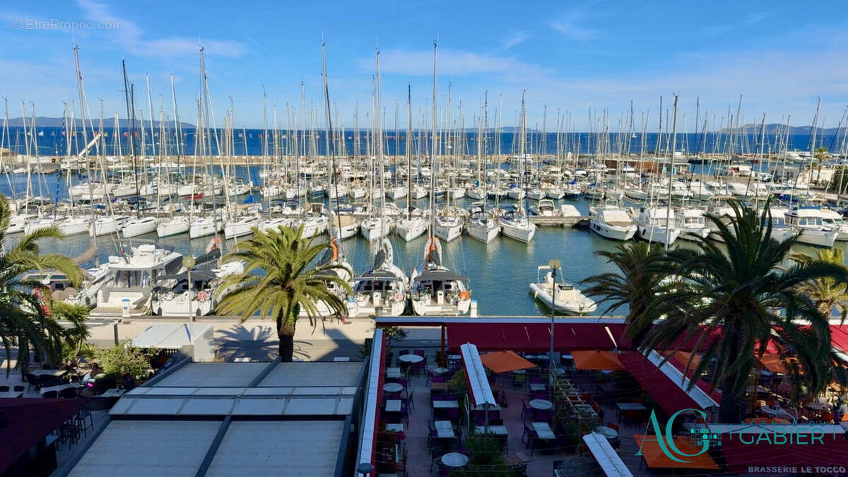 Appartement à HYERES