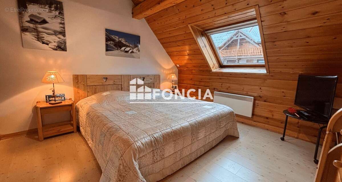 Appartement à LA SALLE-LES-ALPES