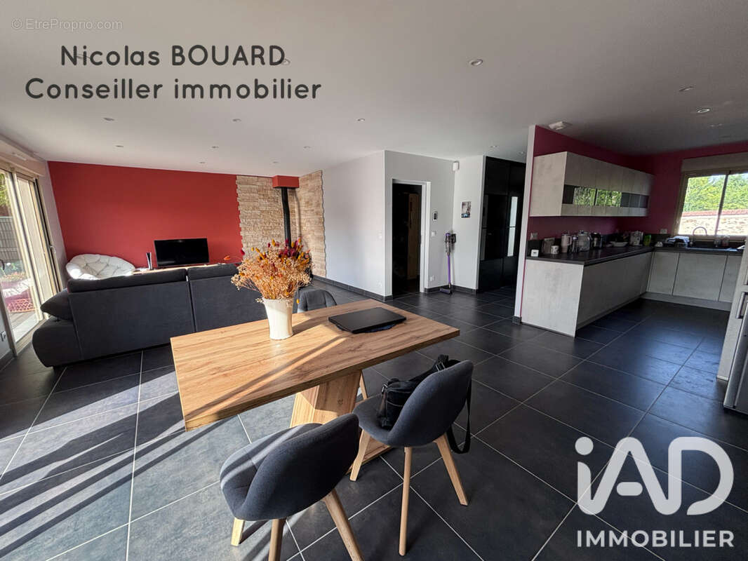 Photo 2 - Maison à DOUE