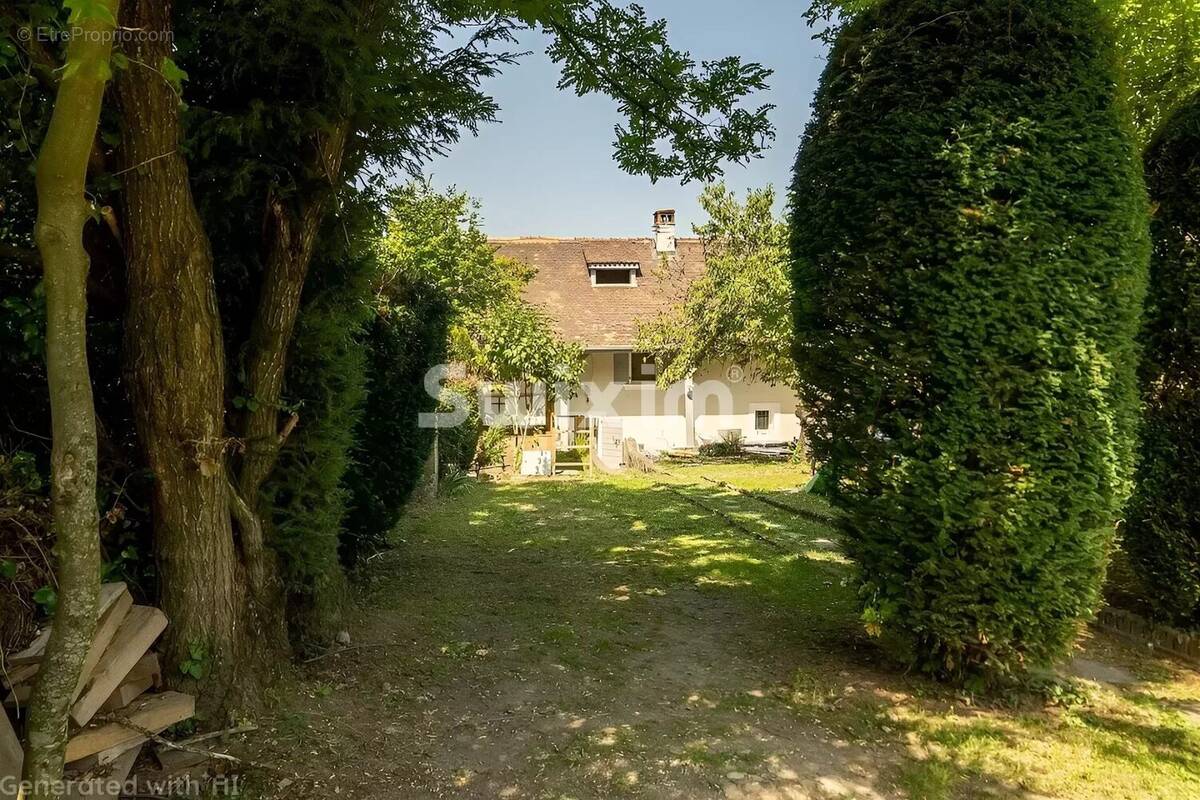 Maison à SAINT-CERGUES