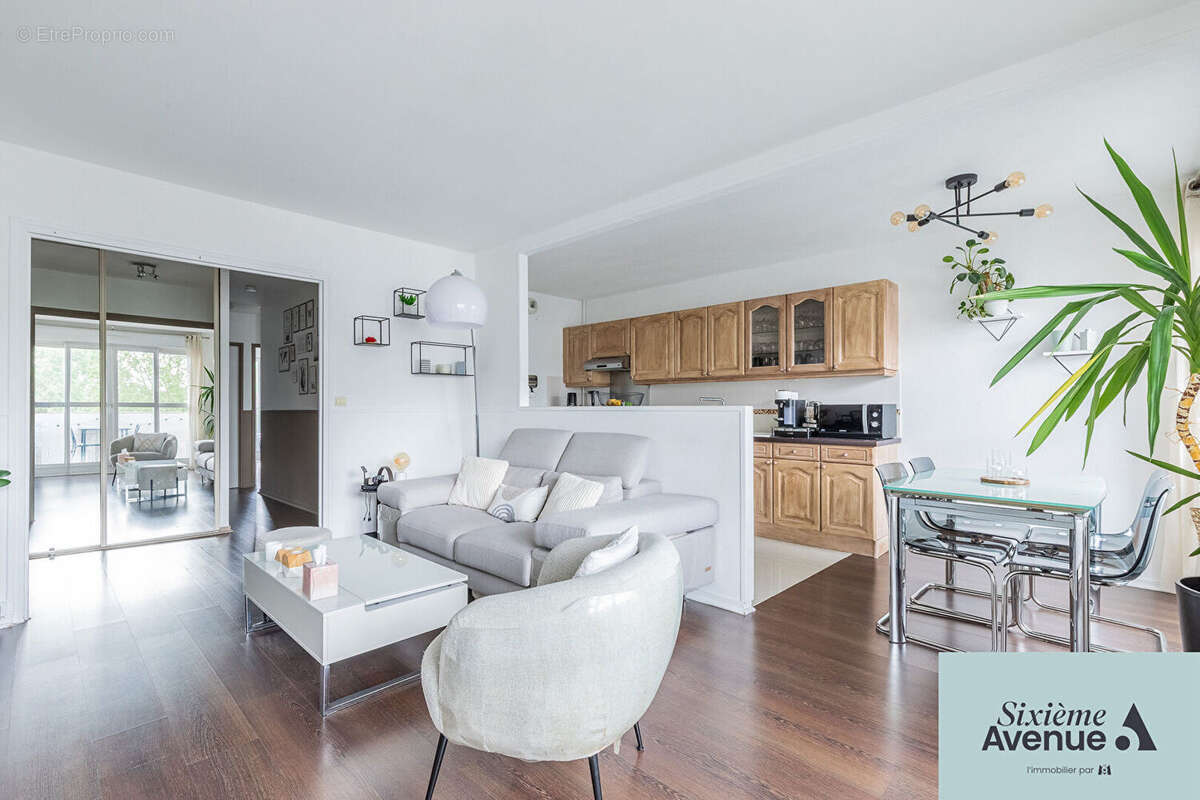 Appartement à CHILLY-MAZARIN