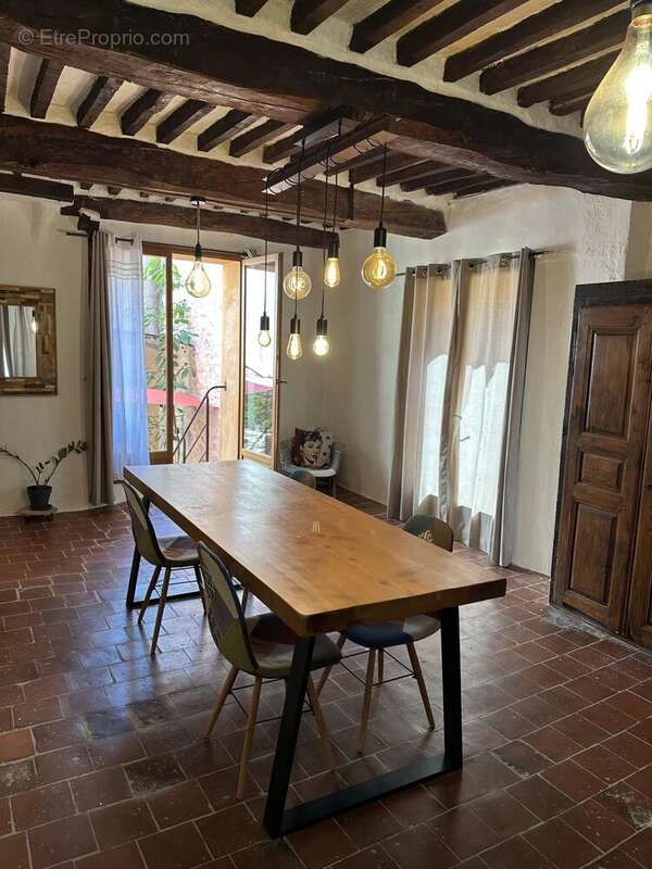 Maison à AUPS