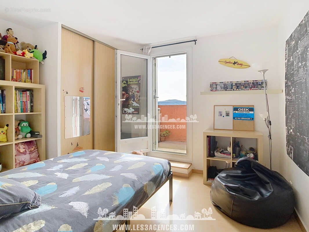 Appartement à COGOLIN