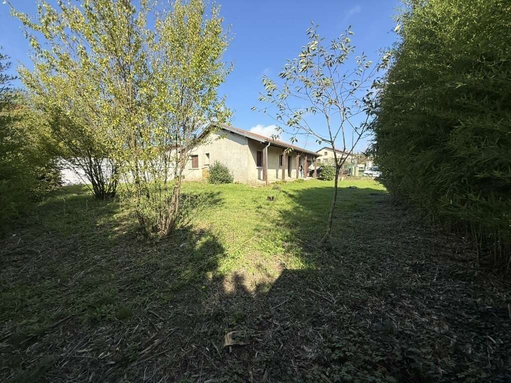 Maison à CAILLOUX-SUR-FONTAINES