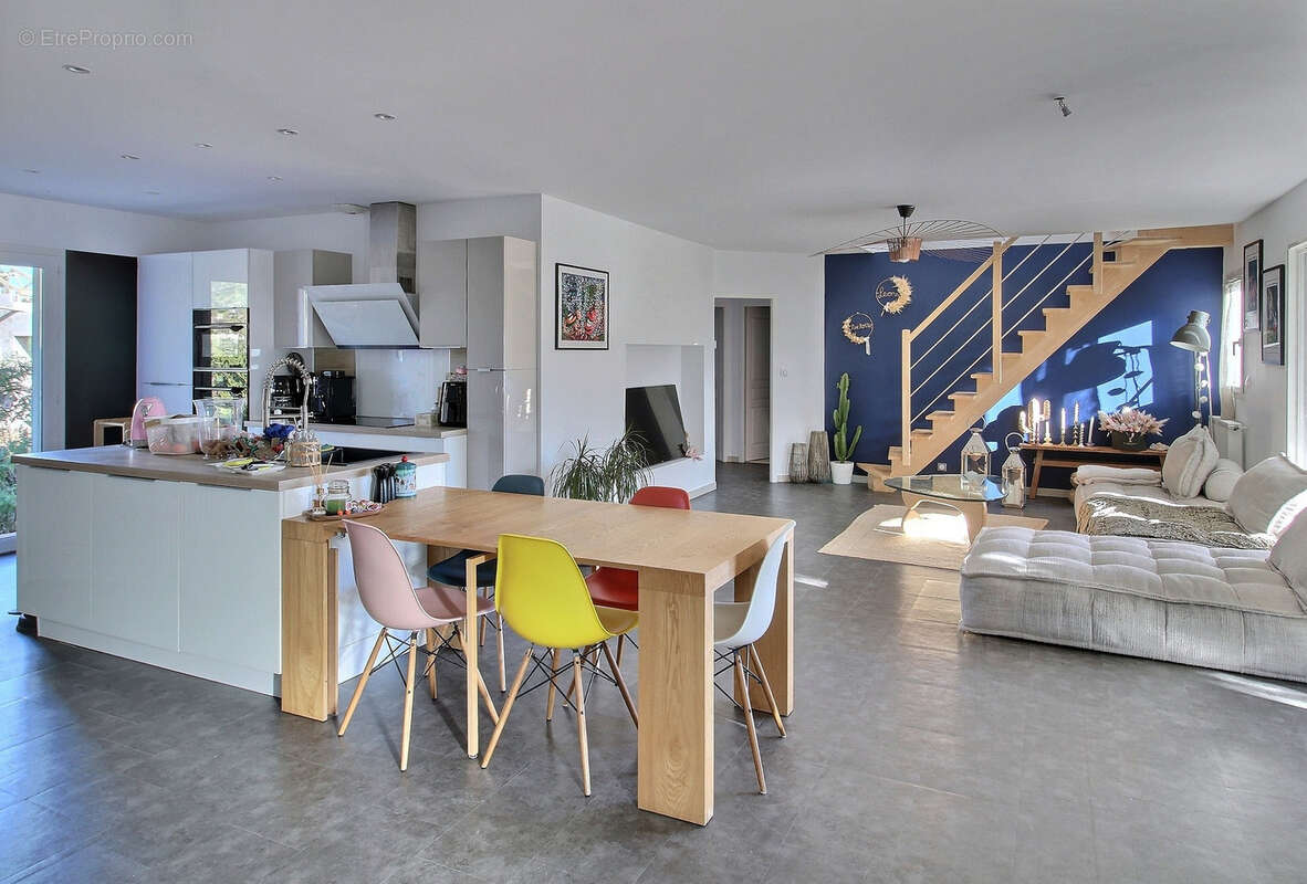 Maison à SAINT-MARTIN-DE-LONDRES