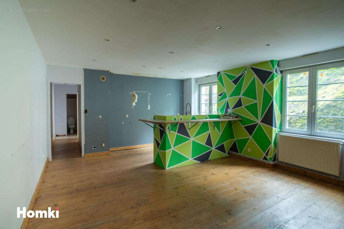 Appartement à LA SEAUVE-SUR-SEMENE