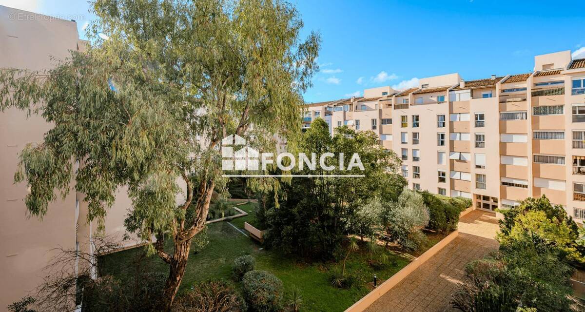 Appartement à HYERES