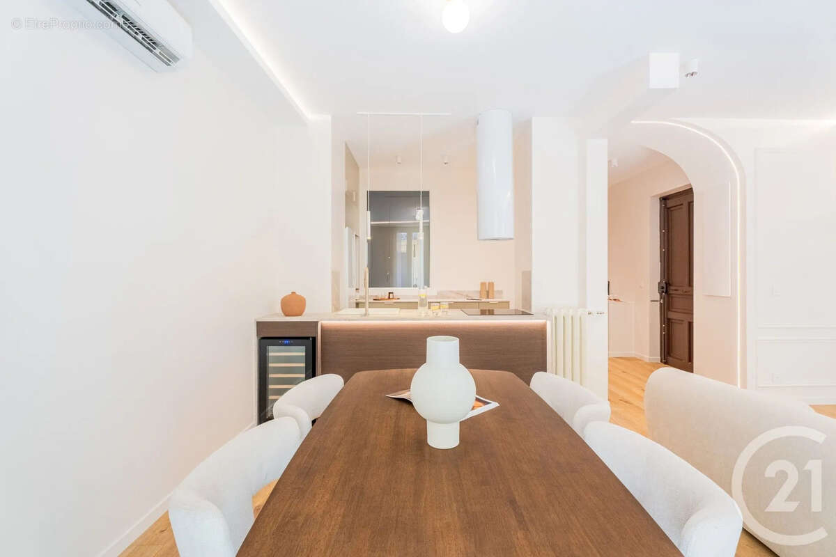 Appartement 70 m² à Nice  - photo 6