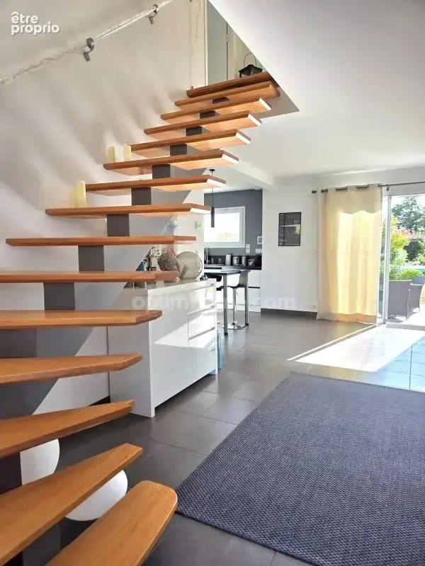Casson, jolie maison familiale sous domotique avec piscine et superbe jardin paysage - photo 10