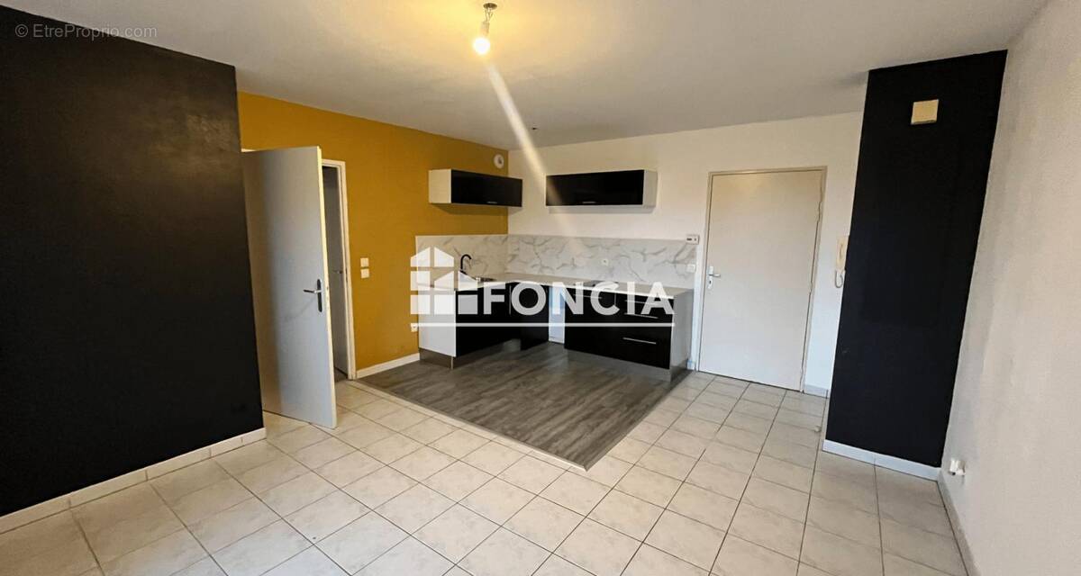 Appartement à AVION