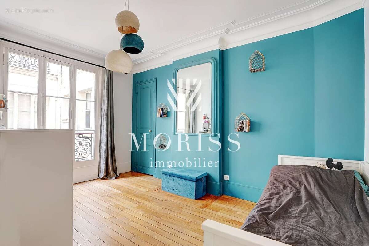 Appartement à PARIS-17E