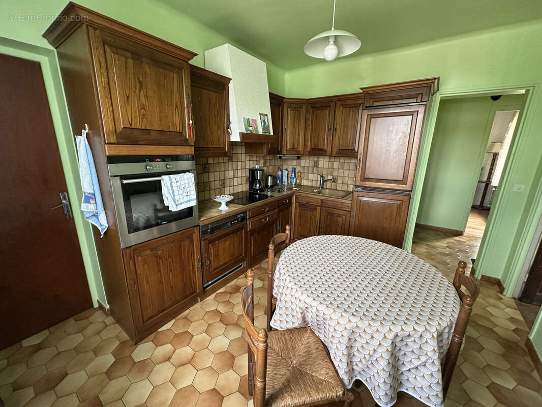Maison à PARAY-VIEILLE-POSTE