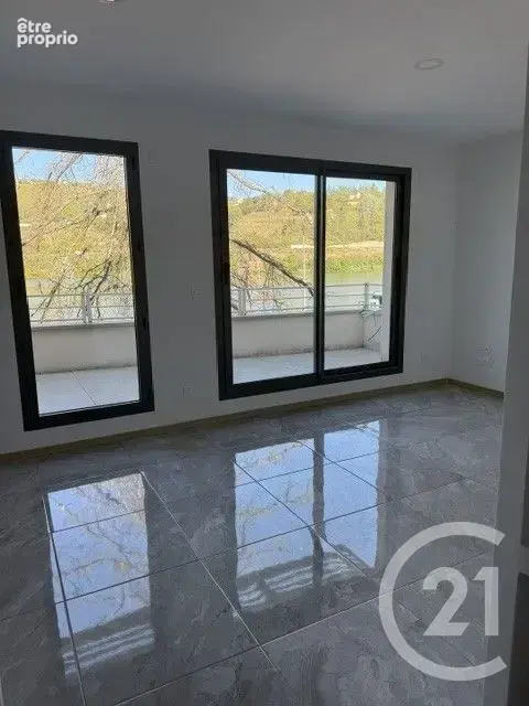 Appartement 2 pièces 56 m² à vendre à Vienne (38200) - photo 2