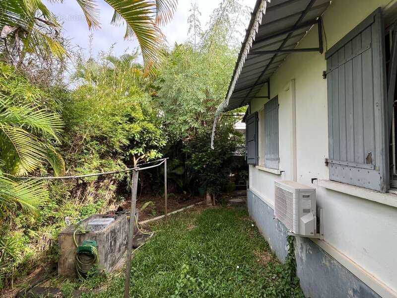 Maison à vendre 4 pièces SAINT DENIS (974) - photo 3