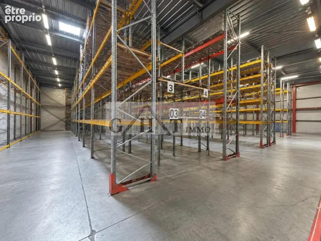 Photo Commerce à Creteil au prix de 6 700 000€