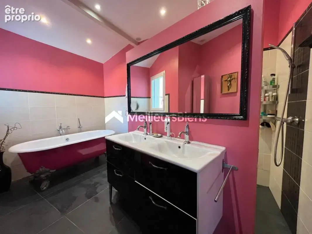 Villa à vendre avec piscine - photo 11