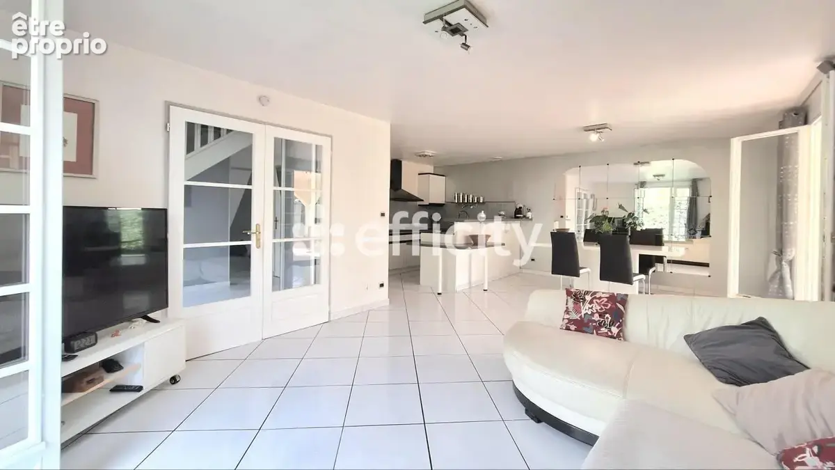 Maison 6 pièces 130 m² à vendre à Trilport (77470) - photo 7