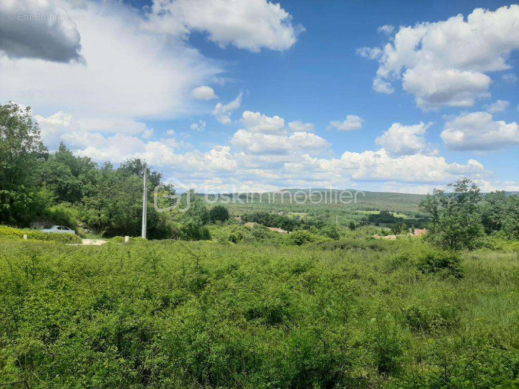 Terrain à CERESTE