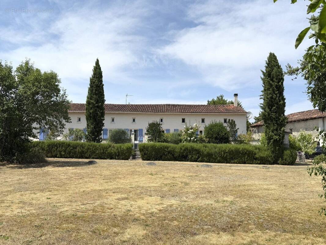 Maison à SAINT-ROMAIN