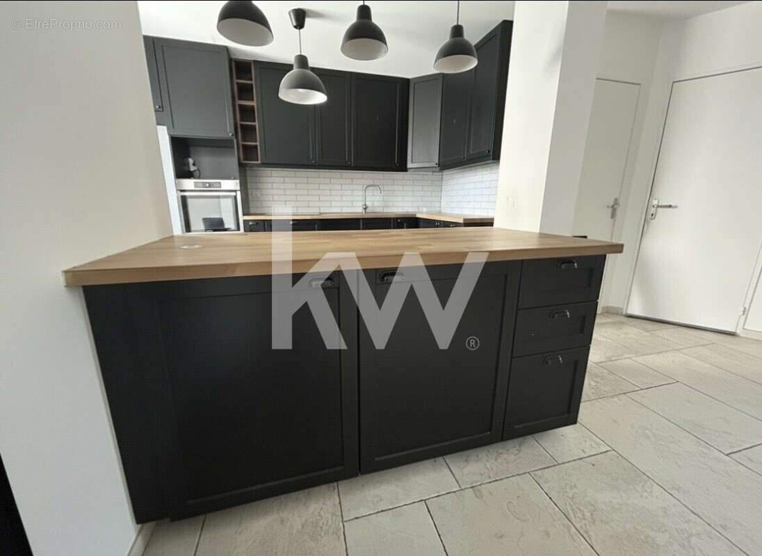 Maison 117 m² à Saint-Denis-En-Val  - photo 2