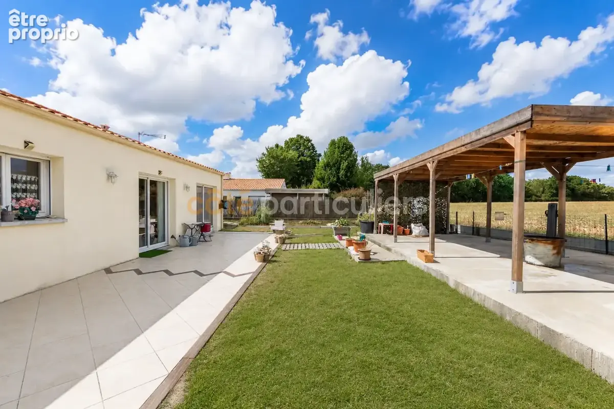 Venansault -- centre bourg -- maison -- 3 chambres -- 1 bureau -- 103 m2 -- jardin -- garage -- dependances - photo 14