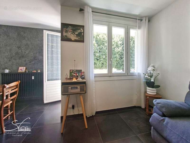Appartement T3 en rez-de-chaussée à Barberaz (73000) avec balcon et cave - photo 6