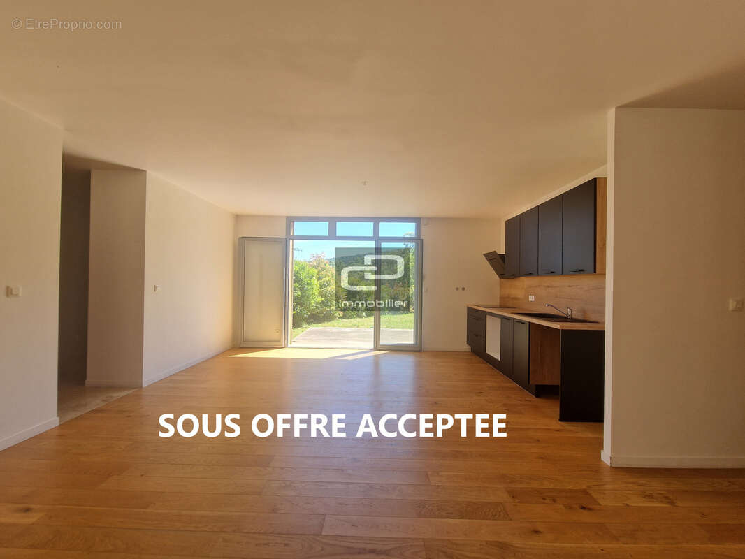 Appartement à POLEYMIEUX-AU-MONT-D'OR