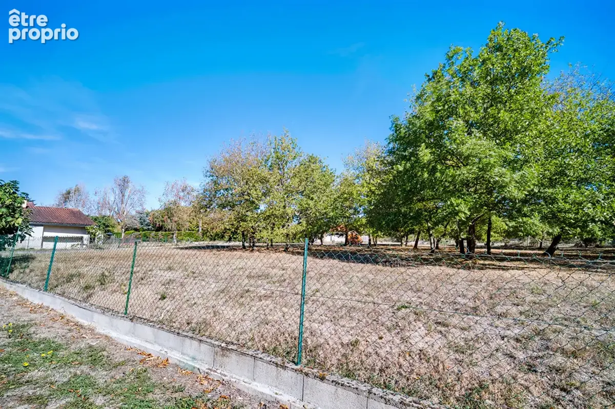 Maison à étage de 200 m² avec Garage et Dépendance de 100 m² + Terrain de 3378 m² - photo 4