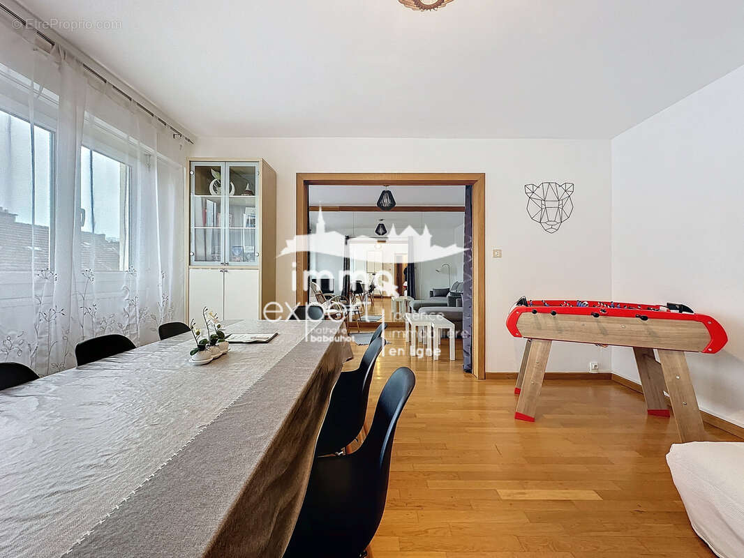 Appartement à MIRECOURT