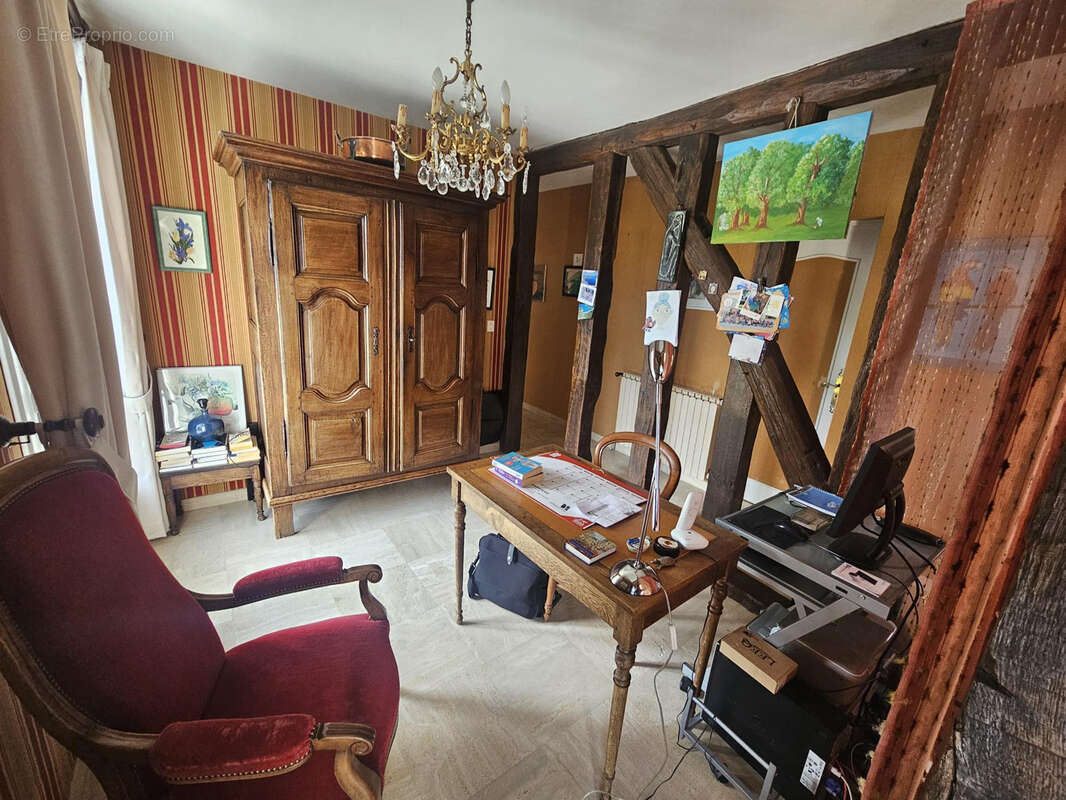 Maison à LA RIVIERE-DE-CORPS