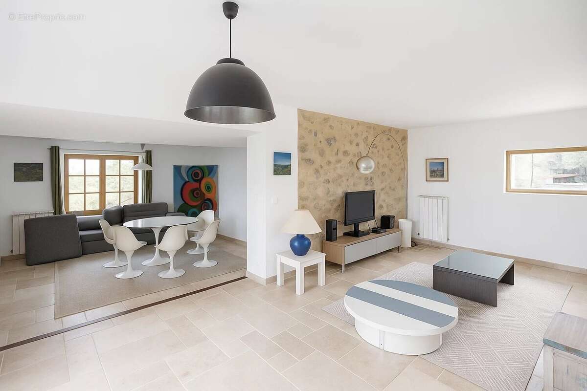 Maison à FORCALQUIER