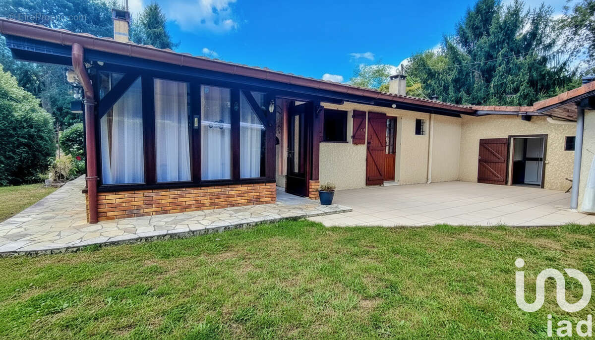 Photo 2 - Maison à BEYLONGUE